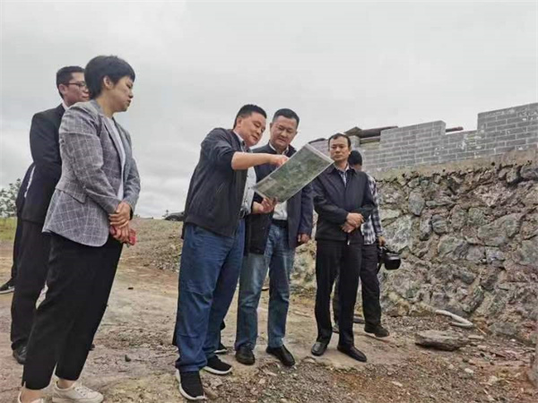 5月10日，副县长徐涌泗一行调研湖田山项目，kaiyun·开云（中国）官方网站集团党委书记、董事长洪筱明，湖田山执行董事邢辉姣陪同2.jpg